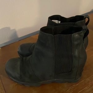 Sorel Joan of Arctic Wedge II Women’s Black Leather Boots